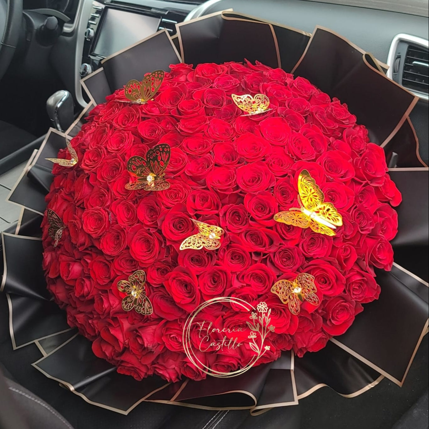200 Rose Bouquet
